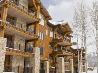 Shooting Star at Empire Pass 4*