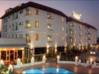 Queens Garden Resort Bangkok 3*