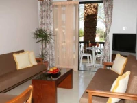 Hadjiantoni Anna  3*