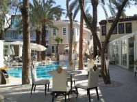 Elegance East Hotel 4*