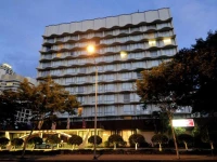 Royal on the Park 4*