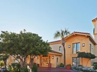 La Quinta Inn Phoenix Sky Harbor Airport 2*