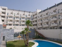 Apartamentos Calalucia 2*
