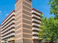 Quality Inn University Center 2*