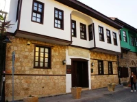 Kaucuk Otel 3*