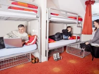 Snoozles Hostel 2*