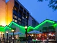 Radisson Hotel Milwaukee West 3*