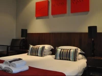 The Village Lodge 3*