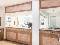 Knights Inn Alvin 2*