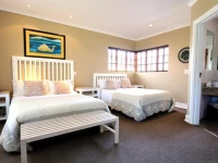Beachwalk Bed and Breakfast 4*