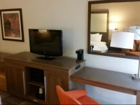 Hampton Inn Commerce 3*