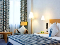 Radisson Blu Hotel Kyiv 4*