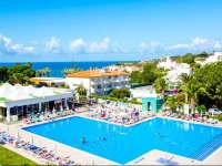 Clube Praia da Oura 3*