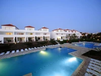 Pateo Village Apartamentos Turisticos 3*