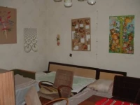 1st Apartments And Hostel