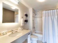 SpringHill Suites Old Montreal