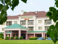Courtyard Columbus Tipton Lakes 3*