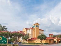 La Quinta Inn & Suites Dallas Arlington South 3*