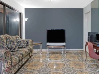 Super 8 Dallas Love Field Market Center 2*