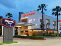 Hampton Inn Houston-Brookhollow 2*