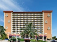 Ramada Plaza Marco Polo 3*