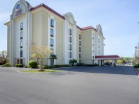 Comfort Suites University 2*