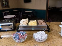 Quality Inn Columbus 2*