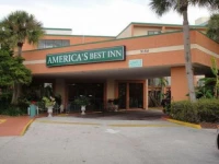 Americas Best Inn Main Gate East 2*