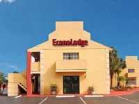 Econo Lodge Maingate Central 2*