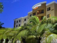 Courtyard Miami at Dolphin Mall 3*
