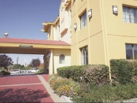 La Quinta Inn Albuquerque Airport 3*