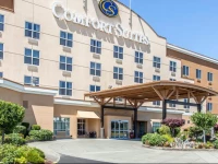 Comfort Suites Airport Tukwila 3*