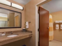 Courtyard Harrisburg Hershey 3*