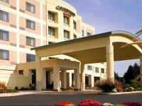 Courtyard Lancaster 3*