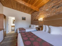 Howard Johnson Express Inn Airport 2*