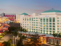 Hilton Santa Clara 4*