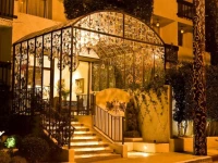 Le Petit West Hollywood 4*