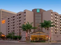 Embassy Suites LAX North 4*