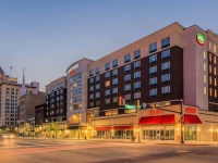 Courtyard Newark Downtown 3*