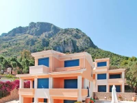 Glyfa Apartments 3*