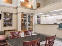 Travelodge Phoenix 1*