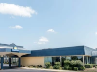 Days Inn Columbus North 2*