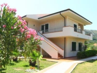 Residence Borgo Marino 3*