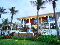 Vinh Hung Emerald Resort 3*