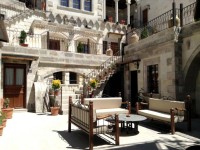 Harman Cave Hotel 3*