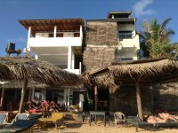 Main Reef Surf Rest & Restaurant 2*