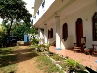 Blue Moon Guest House & Beach Restaurant Hikkaduwa 3*