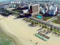 Holiday Beach Danang Hotel & Spa 4*