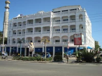 Sentrim Castle Royal Hotel 2*