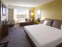 Novotel Auckland Ellerslie 4*
